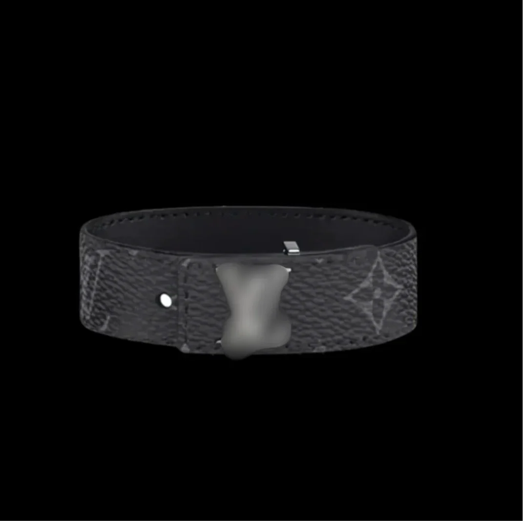 V Bracelet